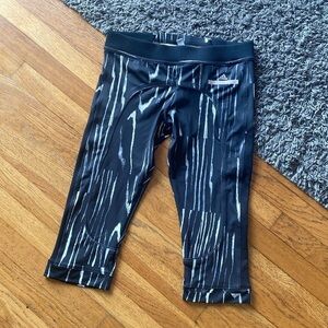 adidas by Stella McCartney 3/4 Running Tights Black and Frost Size Small